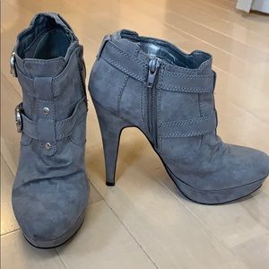 Heeled booties